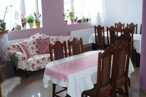 Hostal Pensiunea Cemira Lux