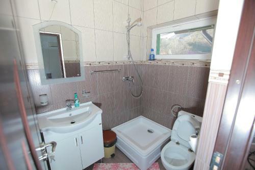 Hostal Pensiunea Lucian