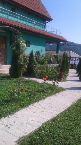 Hostal Pensiunea Lucian