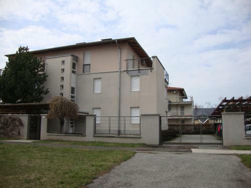 Sienna Family Apartman