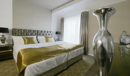 Hotel Merops M�sz�ros
