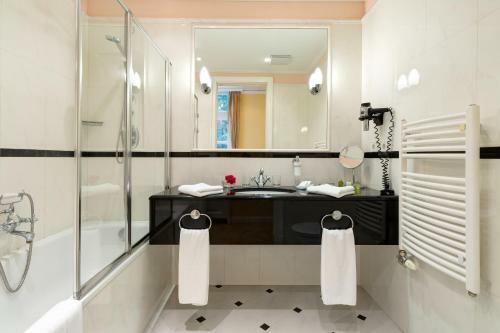 Castle Hotel Grof Degenfeld