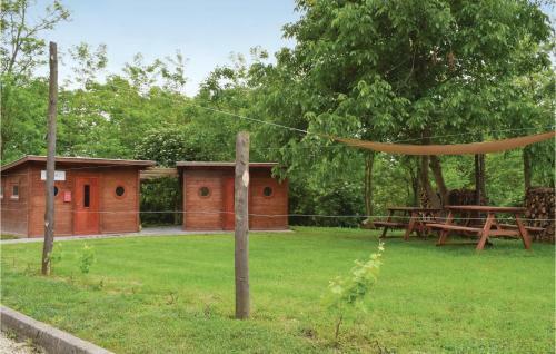 Three-bedroom Holiday Home In Szolad