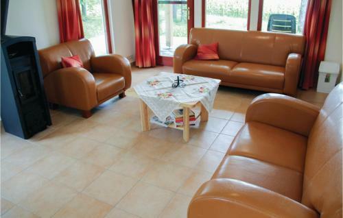 Three-bedroom Holiday Home In Szolad