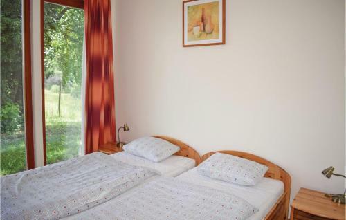 Three-bedroom Holiday Home In Szolad