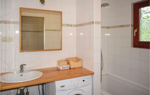 Two-bedroom Holiday Home In Szolad