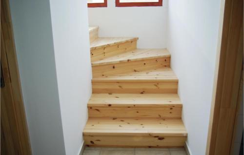 Two-bedroom Holiday Home In Szolad