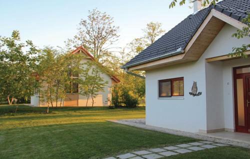 Two-bedroom Holiday Home In Szolad