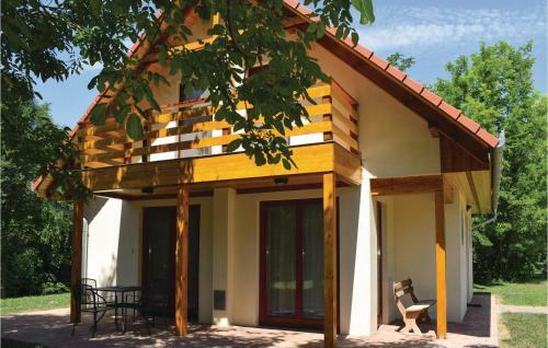 Two-bedroom Holiday Home In Szolad