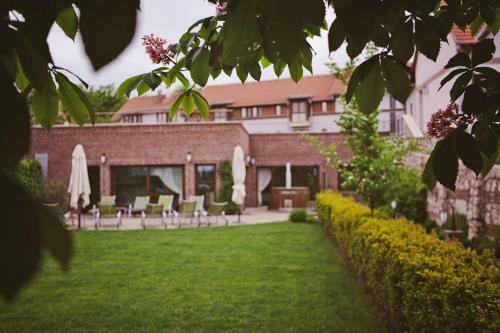 Crocus Gere Bor Hotel Resort & Wine Spa
