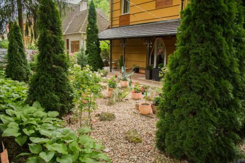 Hostal Ambr�zia Sz�ll�shely �s �tterem