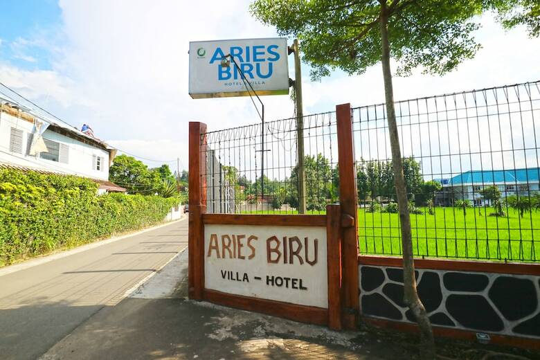 Aries Biru Hotel & Villa