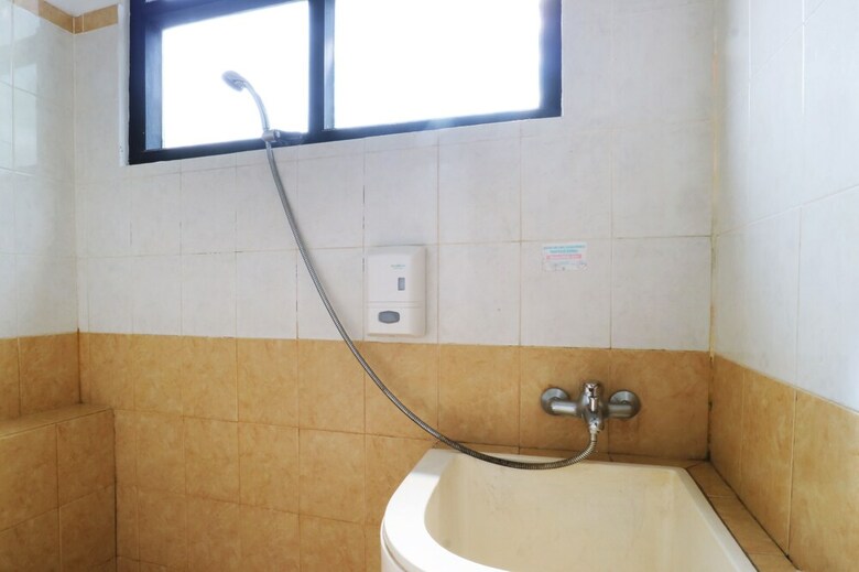 Aries Biru Hotel & Villa