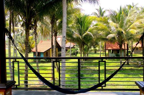 Hostal Arrys Watukarung Surfcamp