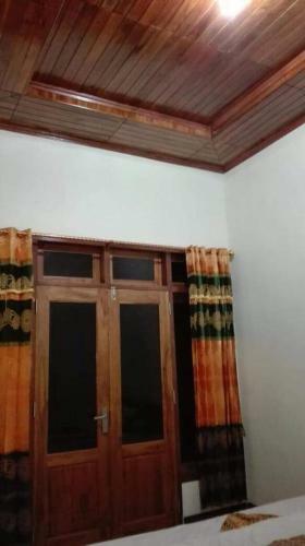 Hostal Arrys Watukarung Surfcamp