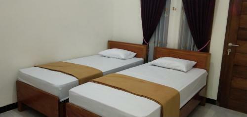 Hostal Arrys Watukarung Surfcamp