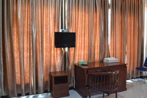 Hotel Reddoorz Plus @ Kartini Beach Jepara