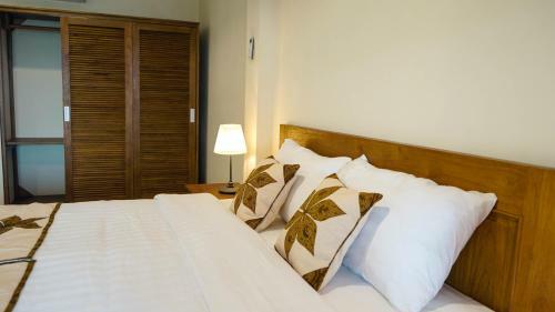 Marina Seaview Apartments