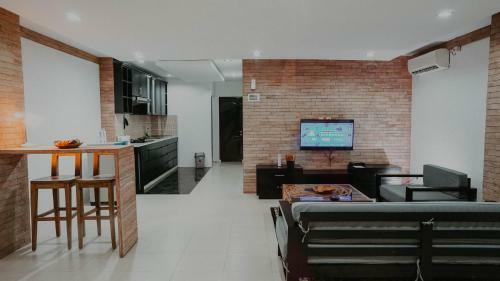 Marina Seaview Apartments