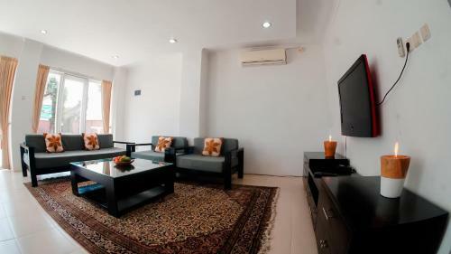 Marina Seaview Apartments
