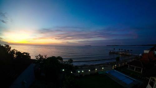 Marina Seaview Apartments
