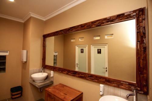 Syailendra Hotel Syariah