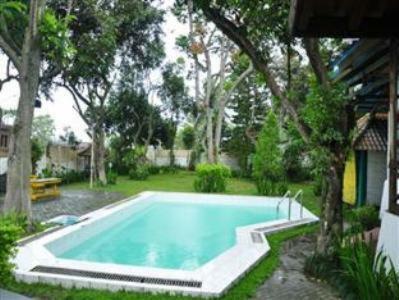 Hostal Raffles Holiday Hotel Yogyakarta