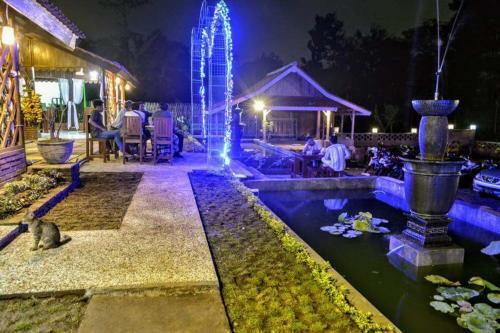 Hostal Rupan Resto And Homestay