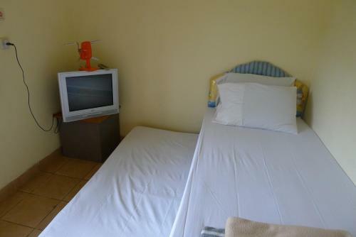 Hostal Puri Bernadi Guest House