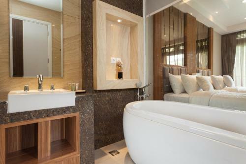 Le Eminence Puncak Hotel Convention & Resort