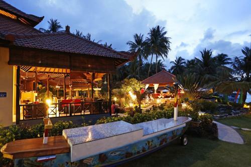 Hotel Teluk Karang Dive & Spa Resort