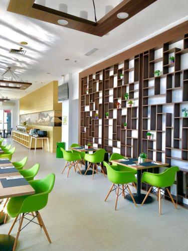 Hotel Maxonehotels At Belstar Belitung