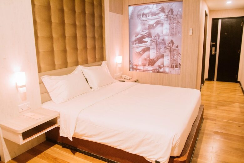 The Golden Bay Hotel Batam