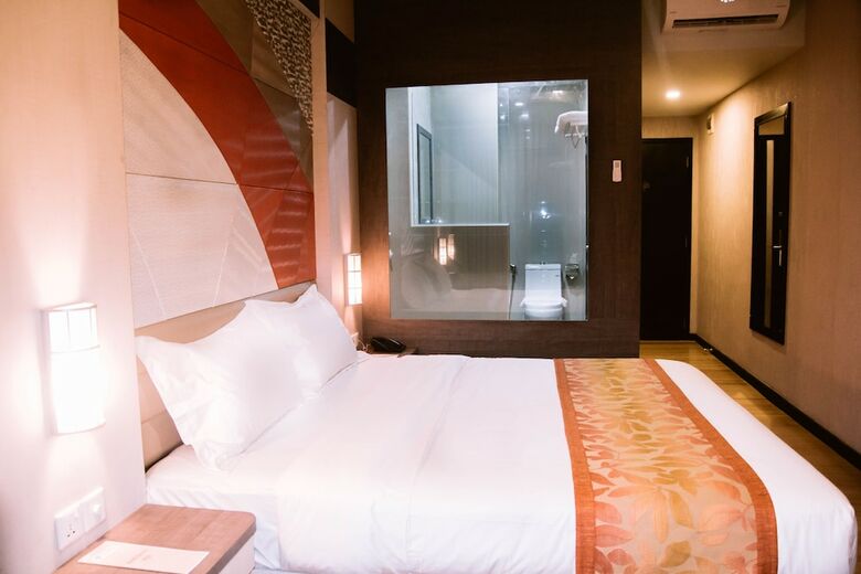 The Golden Bay Hotel Batam