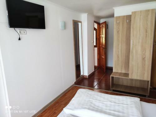 Hostal Pension La Ponton