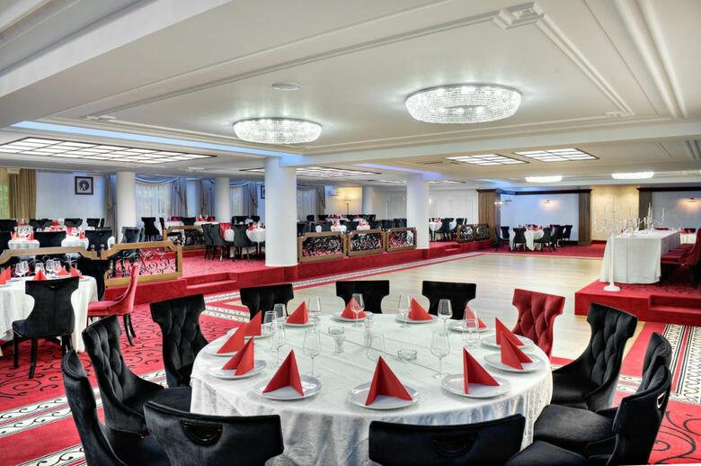 Hotel Cornul Vanatorului
