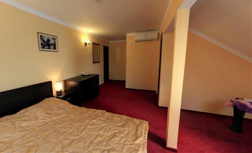 Hostal La Storia Guest House