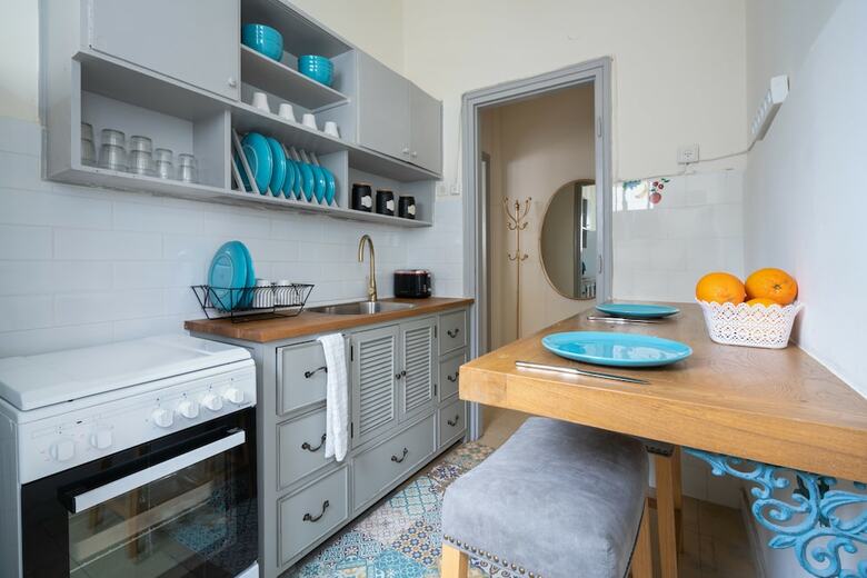 Beach Apartments By Reines5 Tlv
