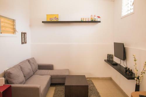 2 Rooms Apartment By The Beach!!