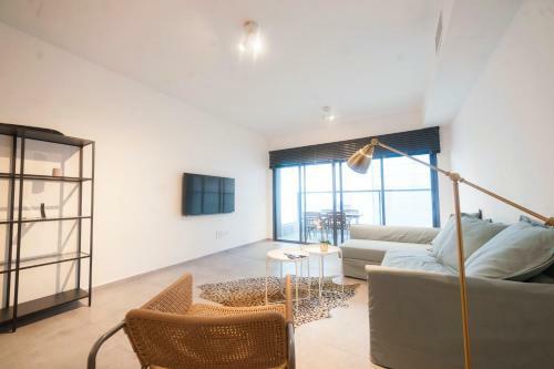 Luxury 2 Bedrooms Apartments Rothschild + Balcony