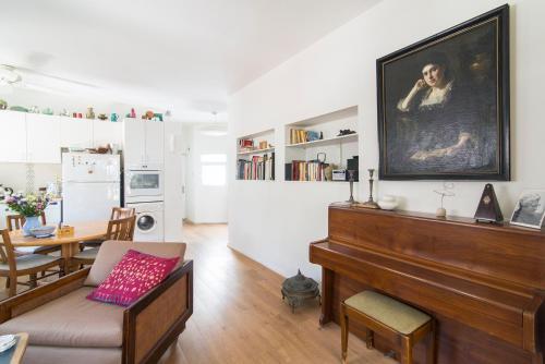 Ziv Apartments - Kyriat Sefer 19