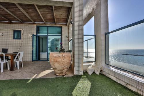 Apartamento M Sea Suites - By The Beach