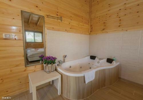Hostal Etzel Tami Hospitality