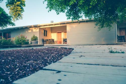 Hostal Etzel Tami Hospitality