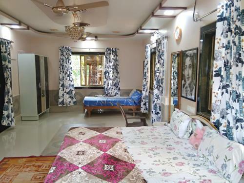Hostal Raghushilp Guest House