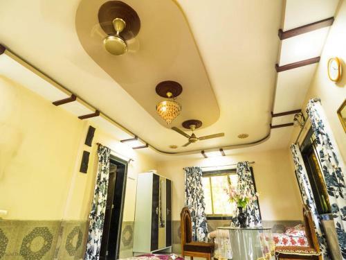 Hostal Raghushilp Guest House
