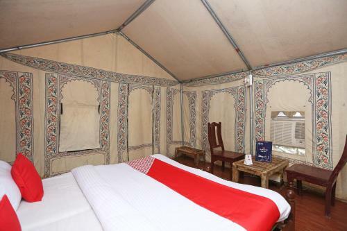 Oyo 10981 Hotel Jungle Camp