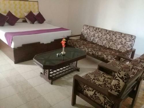 Hotel Club Platinum Resort