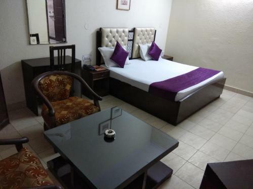 Hotel Club Platinum Resort