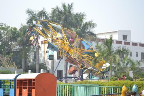 Hotel Club Platinum Resort